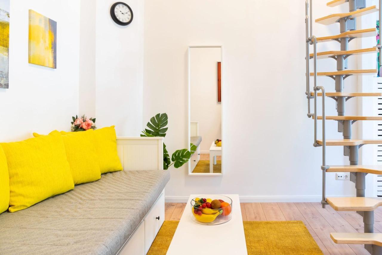 Spacious Loft Style Apartment In Berlin Willmersdorf מראה חיצוני תמונה
